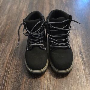 Like New Eddie Bauer Black Lace-Up Boots